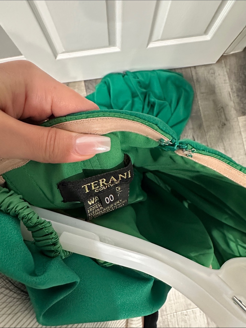 Terani Couture Emerald One-Shoulder Evening Gown - Picture 4 of 6